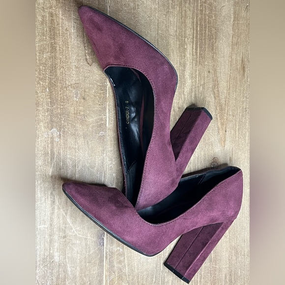 Shoes - Suede Plum Burgundy Color Block Chunky Heel Pumps Size 8